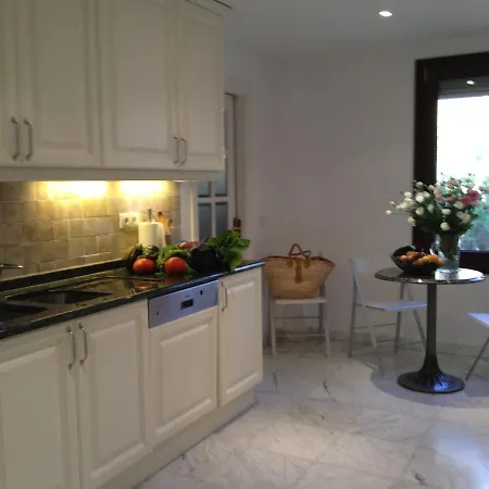 Stunning 175 M2 With Terrace And Jacuzzi * 马尔韦利亚