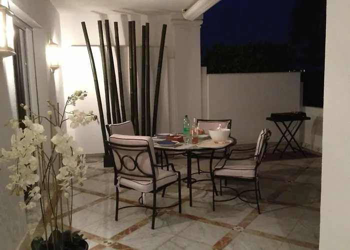 Stunning 175 M2 With Terrace And Jacuzzi Apartment Marbella